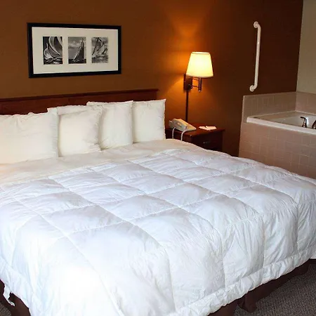 Americinn By Wyndham Charlevoix Esterno foto